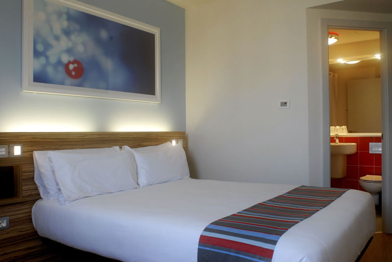 Travelodge London Woolwich Londres Exterior foto